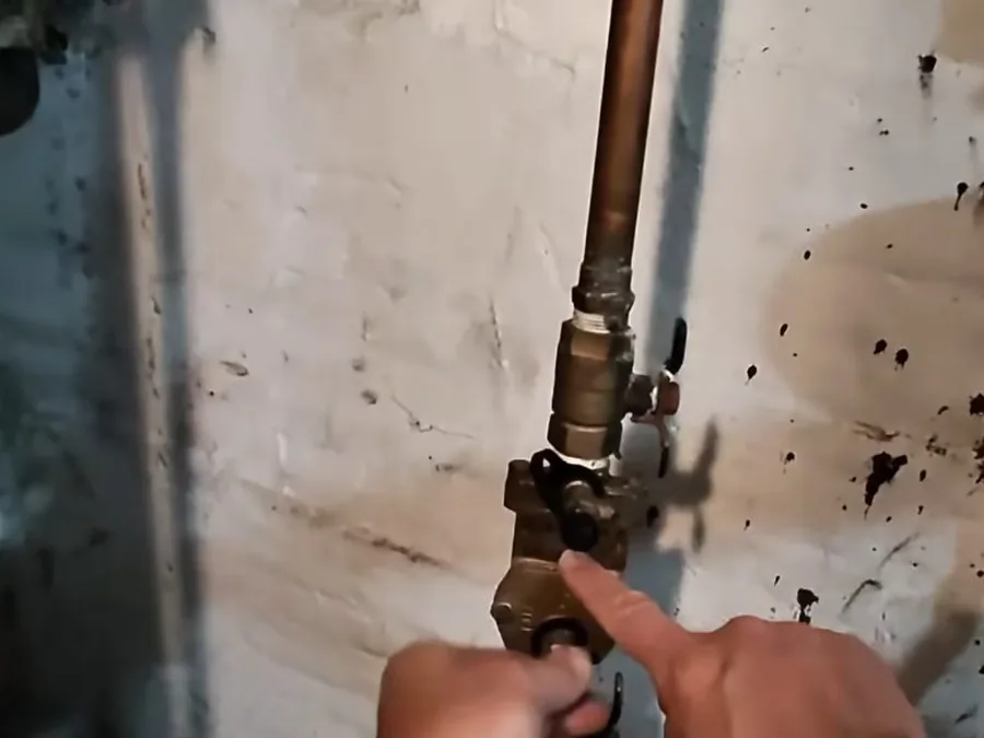backflow prevention assembly with shutoff valves and test fittings shown as secondary detail for California Backflow Testing Rules for Glendora Homes